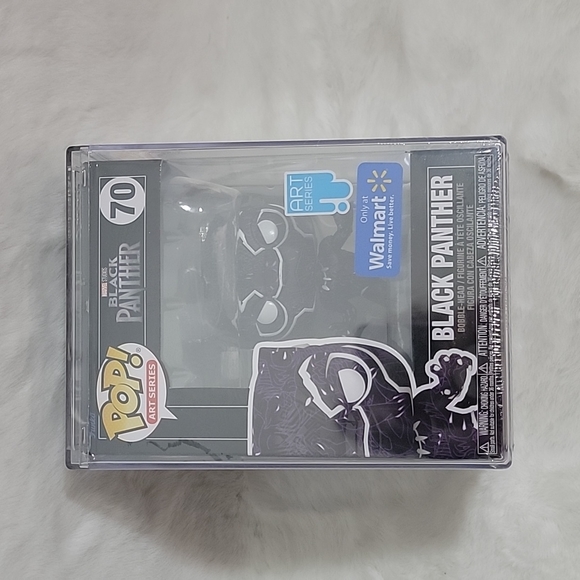 Funko Pop Art Series Black Panther 70 Only at Walmart - Picture 3 of 6